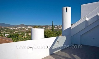 Moderne eerstelijngolf villa te koop in Nueva Andalucia te Marbella 17