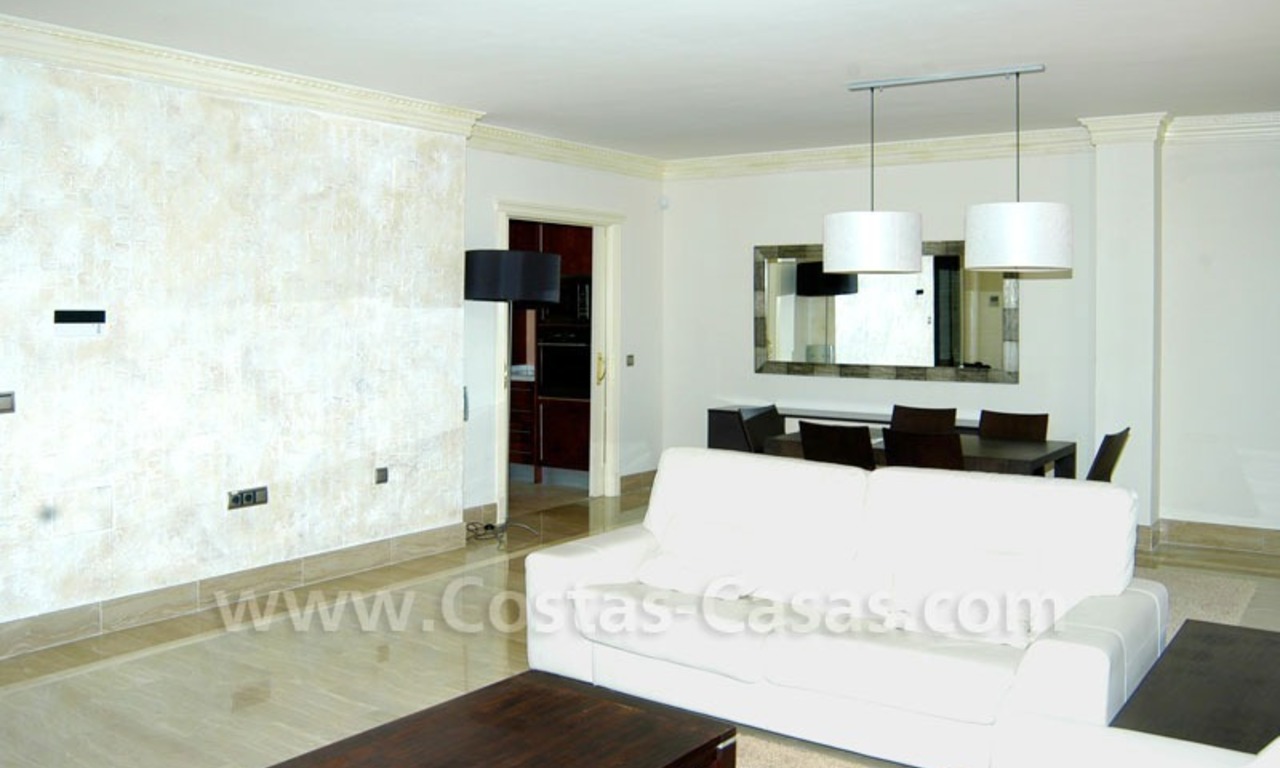 Luxe hoekpenthouse appartement te koop in Sierra Blanca op de Golden Mile te Marbella 4
