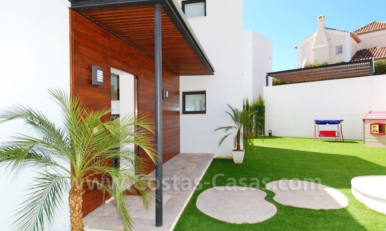 Moderne villa te koop, frontline golf met zeezicht, Marbella – Benahavis 3