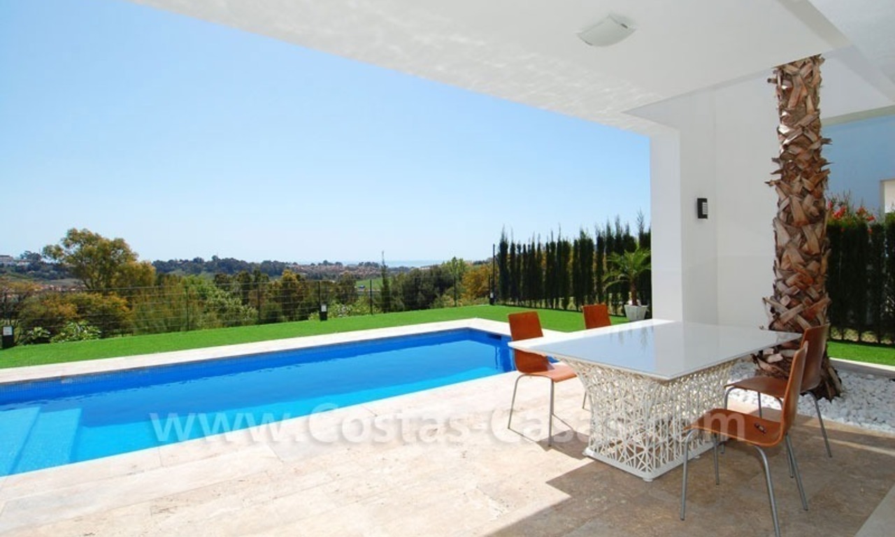 Moderne villa te koop, frontline golf met zeezicht, Marbella – Benahavis 8