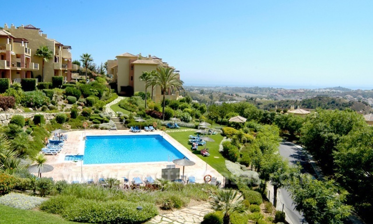 Bargain golf appartement te koop in West Marbella – Benahavis 2