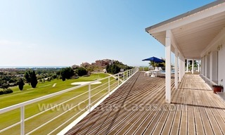 Front line golf villa te koop, Marbella - Benahavis 1