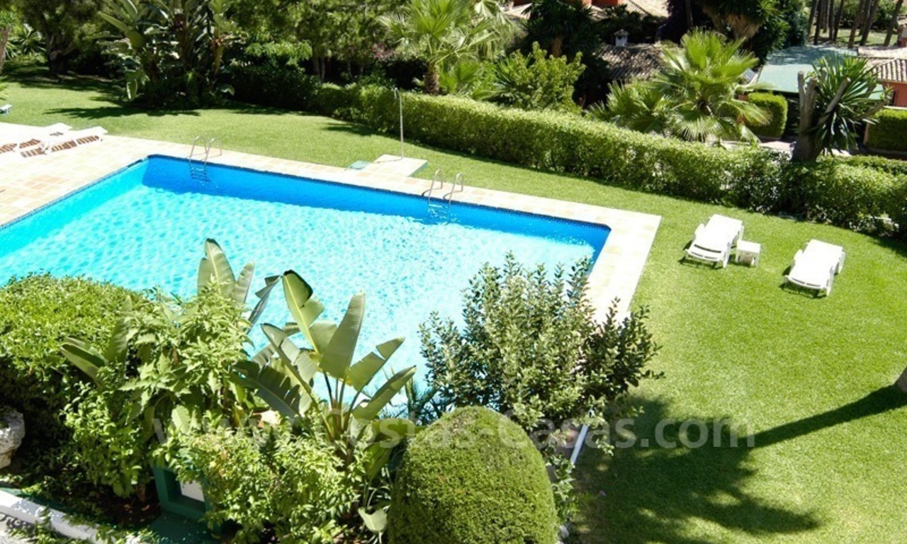 Bargain golf huis te koop in een up-market gebied van Nueva Andalucia te Marbella 5