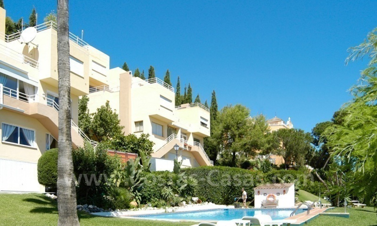 Bargain golf huis te koop in een up-market gebied van Nueva Andalucia te Marbella 7
