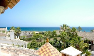 Beachside villa te koop in klassieke stijl te Marbella oost 8