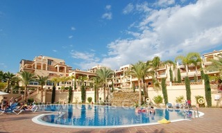 Marbella for sale: luxe front line golf appartementen te koop Marbella Benahavis 17