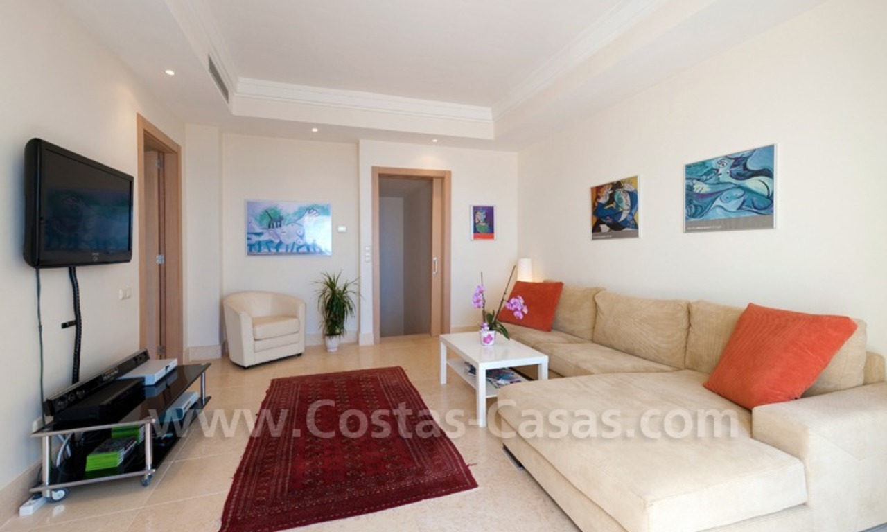 Modern luxe penthouse appartement te koop in Marbella 13