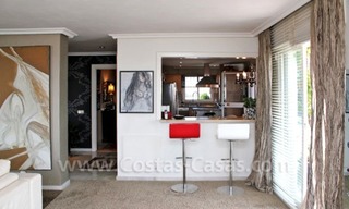 Gezellig penthouse appartement te koop nabij Puerto Banus in Nueva Andalucia te Marbella. 16
