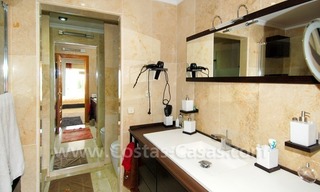 Gezellig penthouse appartement te koop nabij Puerto Banus in Nueva Andalucia te Marbella. 23