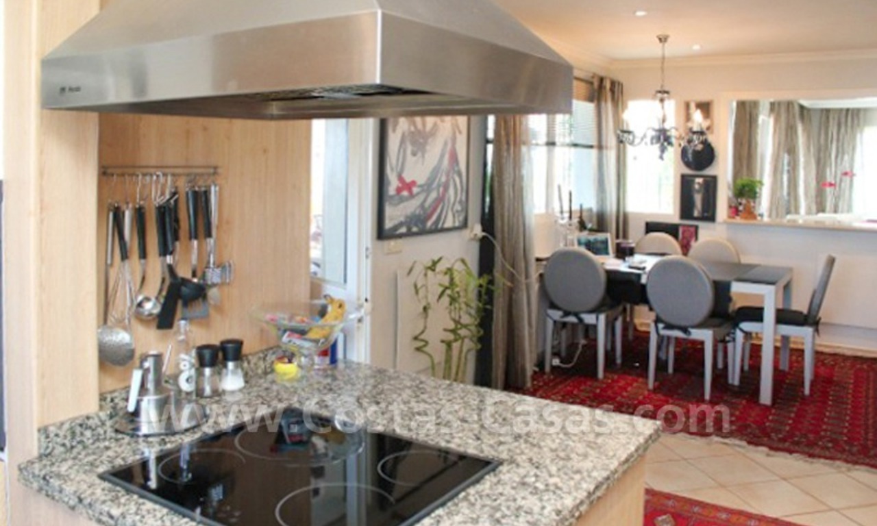 Gezellig penthouse appartement te koop nabij Puerto Banus in Nueva Andalucia te Marbella. 17