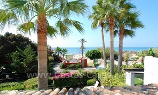 Eerstelijnstrand huis te koop in Marbella, direct aan het strand. 1
