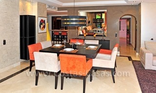 Luxe appartement te koop in een exclusief beachfront complex tussen Marbella en Estepona centrum. 11