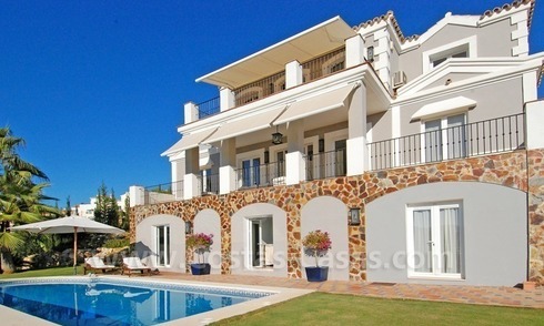 Villa te koop in Mediterrane stijl in het gebied van Marbella – Benahavis 