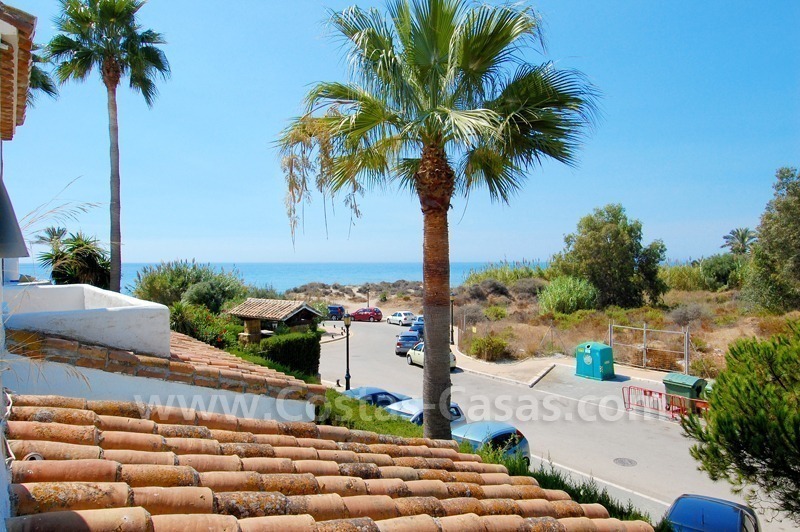 Huis te koop in Marbella oost in een complex direct aan het strand