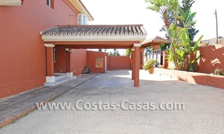 Bargain villa te koop vlakbij het strand in Marbella nabij Puerto Banus 6