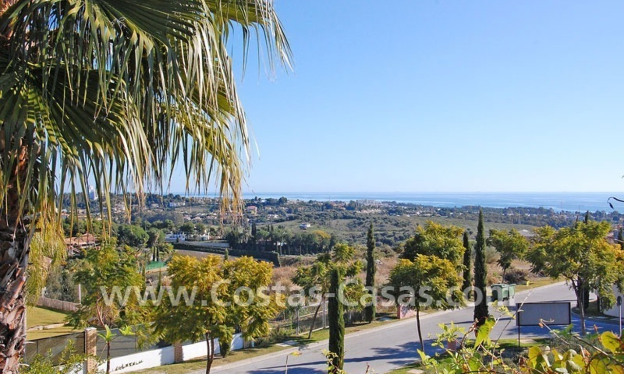 Goede deal! Andalusische stijl koopvilla in een golfresort tussen Marbella – Benahavis en Estepona 3