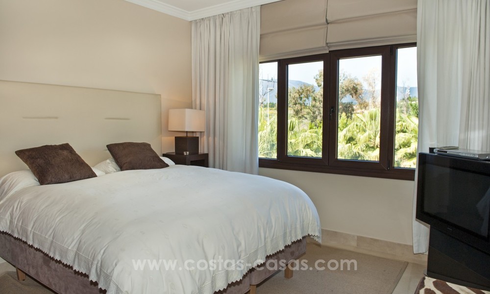Luxe penthouse appartement te koop, eerstelijns strand complex, New Golden Mile, Marbella - Estepona 22514