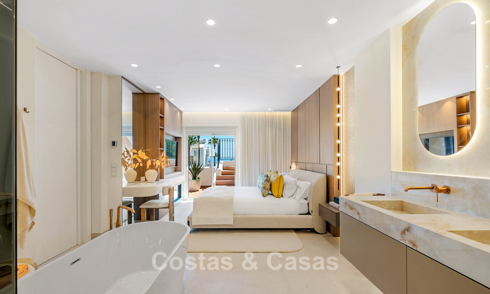 Luxe penthouses en appartementen te koop, eerstelijnsstrand complex, New Golden Mile, Marbella - Estepona 795158