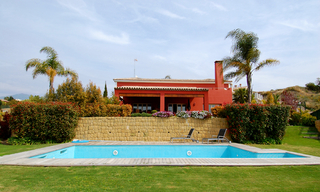 Luxe villa te koop direct aan de golf, Marbella - Benahavis 3