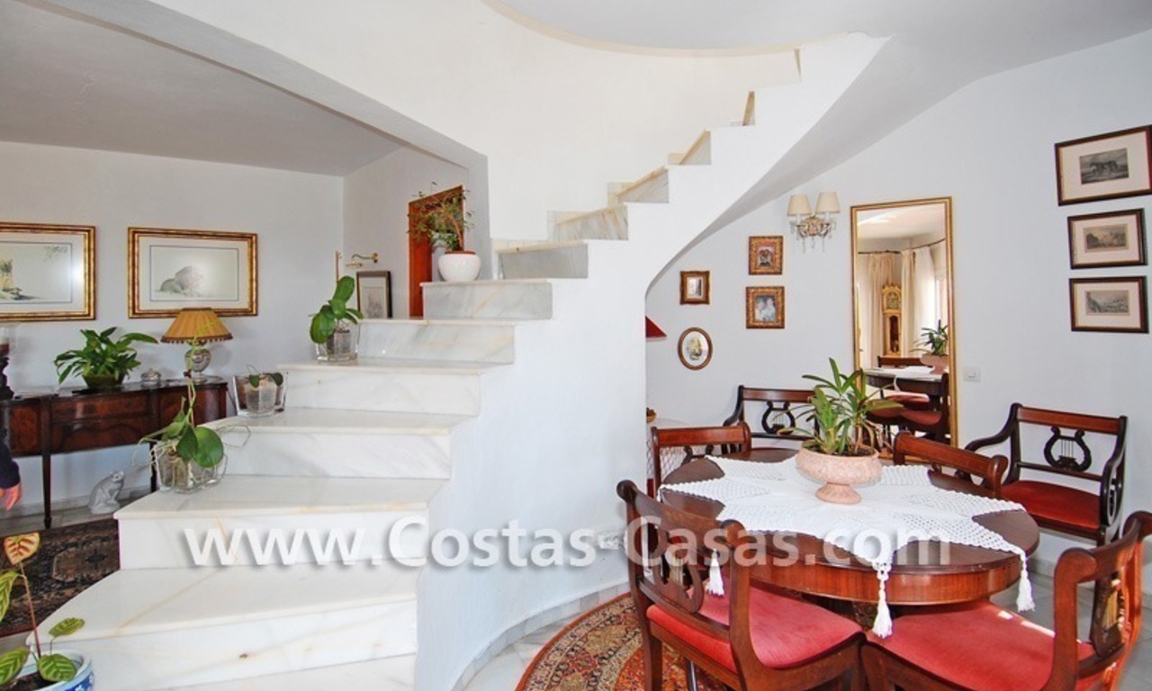 Andalusische villa te koop op de Golden Mile te Marbella 11