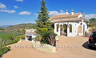 Villa – Finca te koop in Monda aan de Costa del Sol in Andalusië in Zuid-Spanje 2