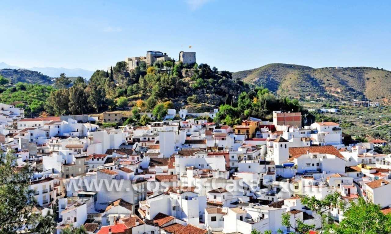 Villa – Finca te koop in Monda aan de Costa del Sol in Andalusië in Zuid-Spanje 31