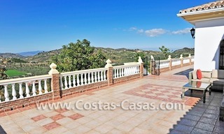 Villa – Finca te koop in Monda aan de Costa del Sol in Andalusië in Zuid-Spanje 10
