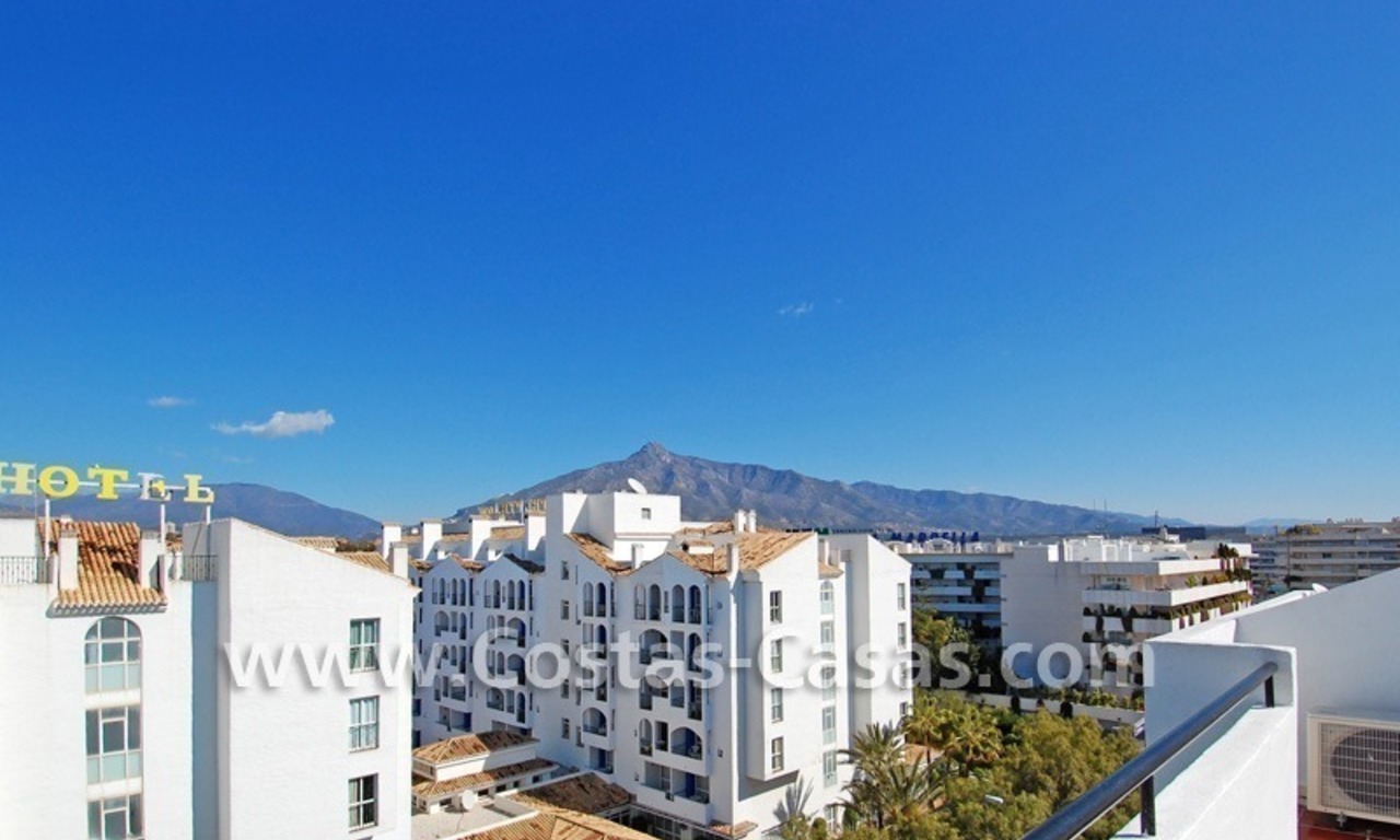 Uniek dubbel penthouse appartement te koop in centraal Puerto Banus te Marbella 5