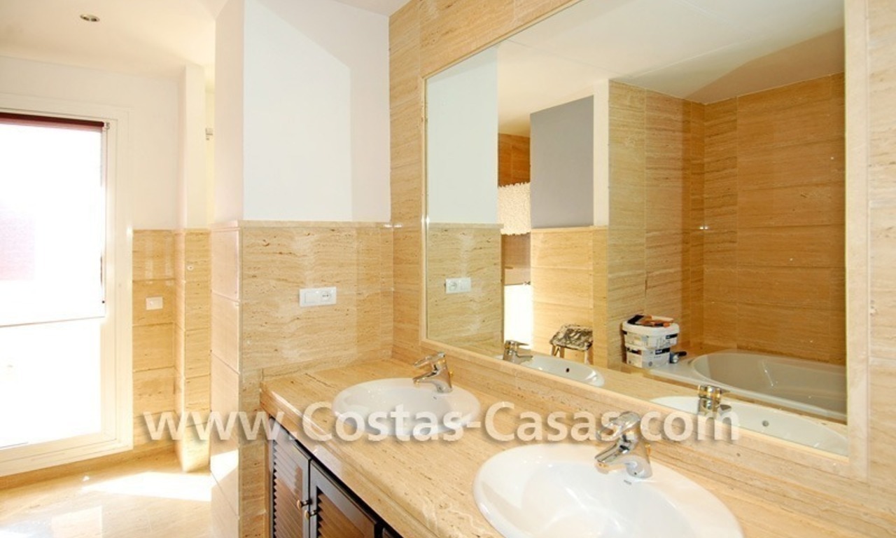 Luxe penthouse appartement te koop in Nueva Andalucia te Marbella 9