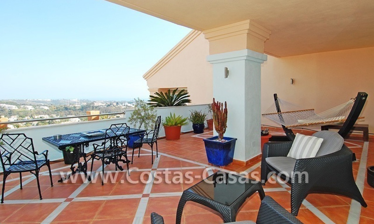 Luxe penthouse appartement te koop in Nueva Andalucia te Marbella 0