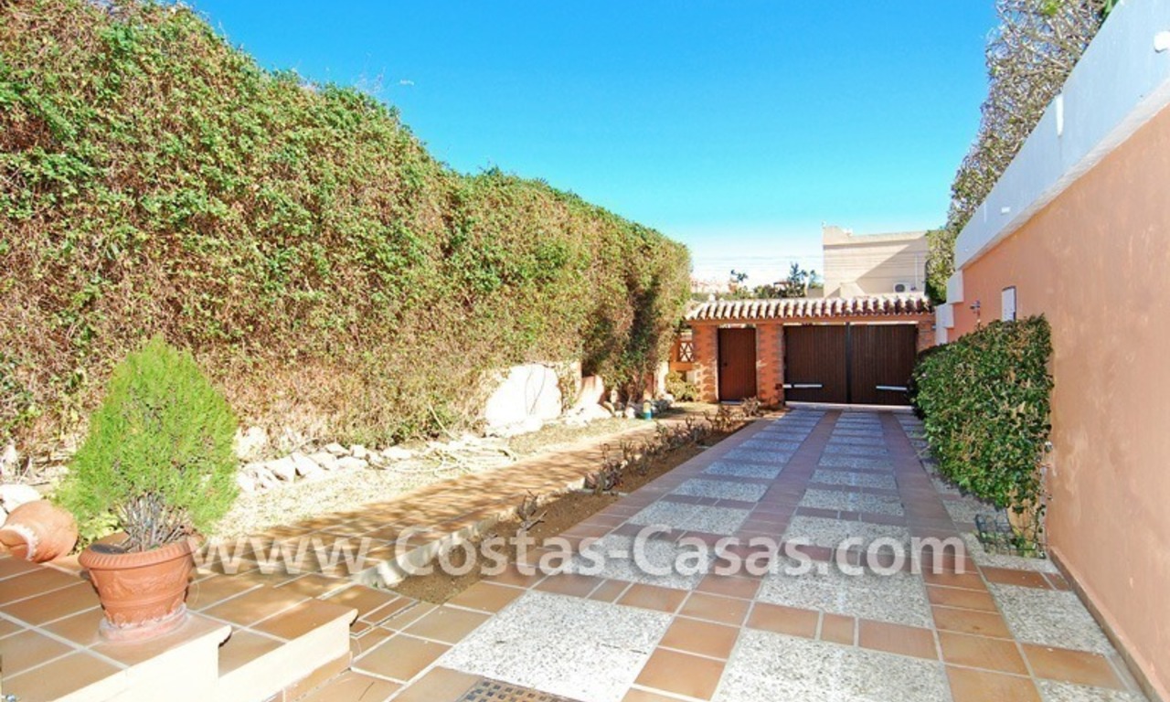 Dringende verkoop! Villa te koop dichtbij Puerto Banus in Nueva Andalucia te Marbella 8