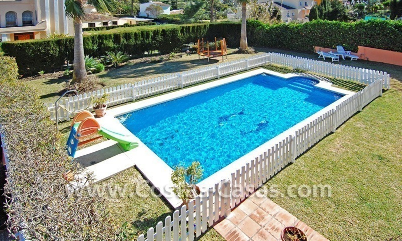 Dringende verkoop! Villa te koop dichtbij Puerto Banus in Nueva Andalucia te Marbella 3