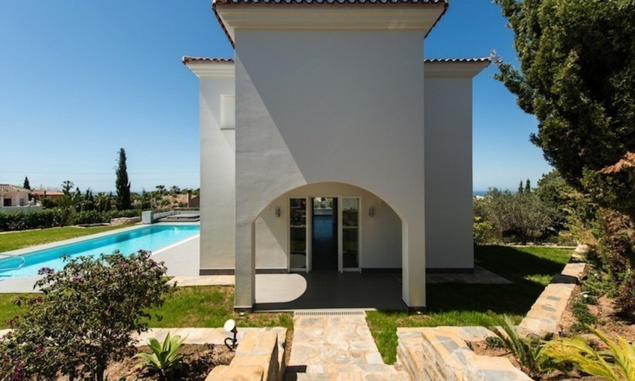 Moderne stijl luxe villa te koop in Marbella 4