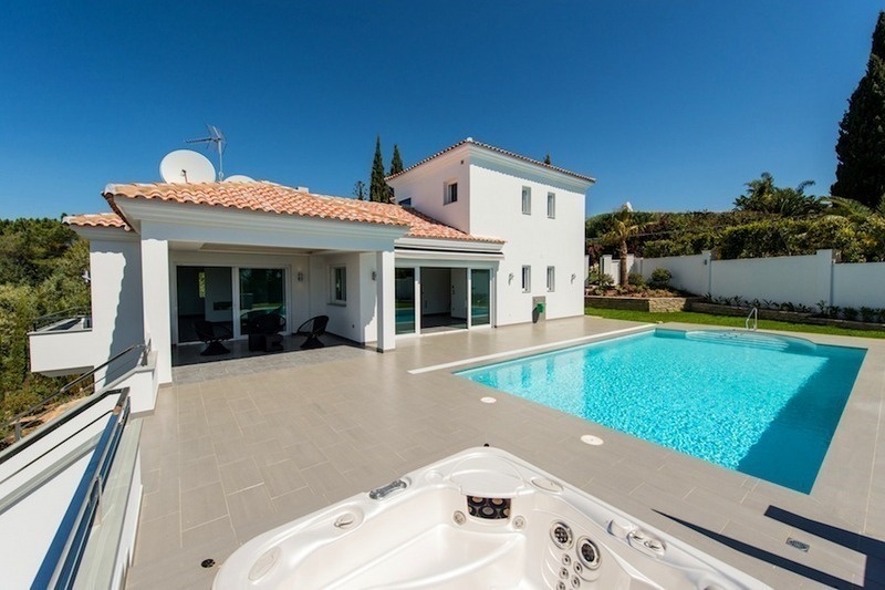 Moderne stijl luxe villa te koop in Marbella