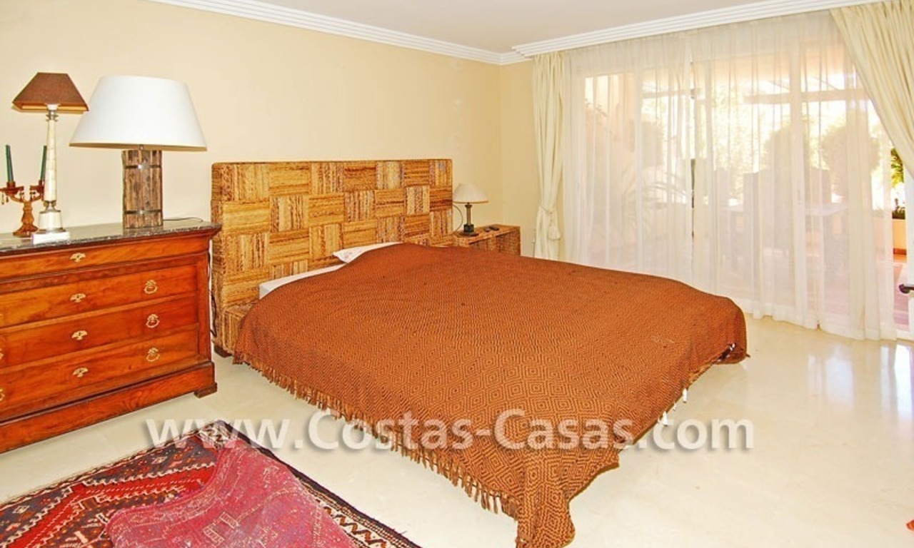 Ruim luxe dubbel appartement te koop in Nueva Andalucia te Marbella 16
