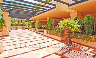 Ruim luxe dubbel appartement te koop in Nueva Andalucia te Marbella 1