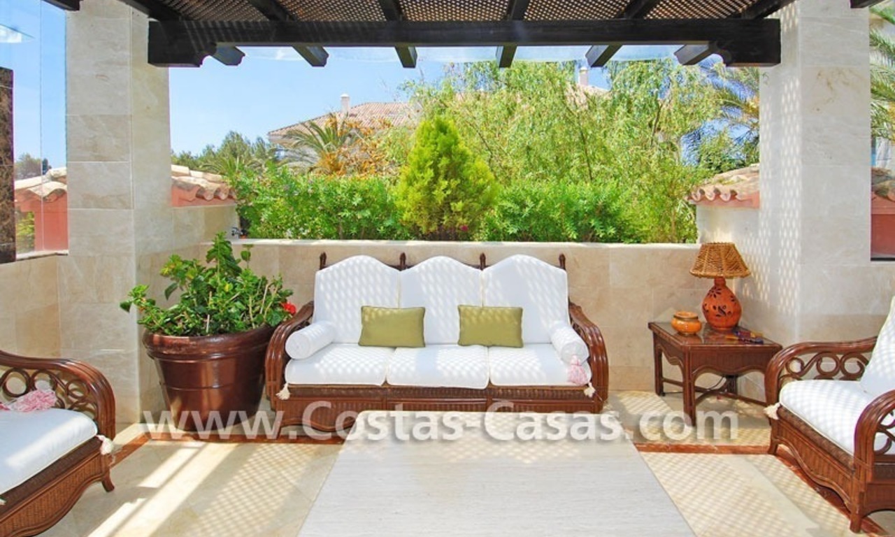 Ruim luxe penthouse appartement te koop op de Golden Mile in Marbella 0