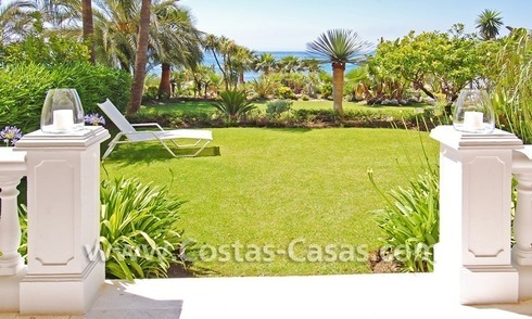Exclusief beachfront appartement te koop, eerstelijnstrand, Marbella - Estepona 