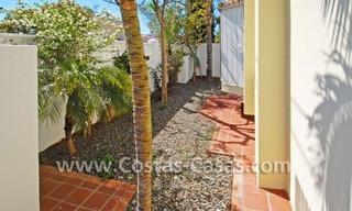 Villa te koop in Marbella vlakbij het strand in een moderne-Andalusische stijl 5