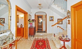 Villa te koop in Marbella vlakbij het strand in een moderne-Andalusische stijl 6