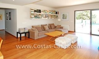 Moderne luxe villa te koop in Nueva Andalucia, dichtbij Puerto Banus te Marbella 6