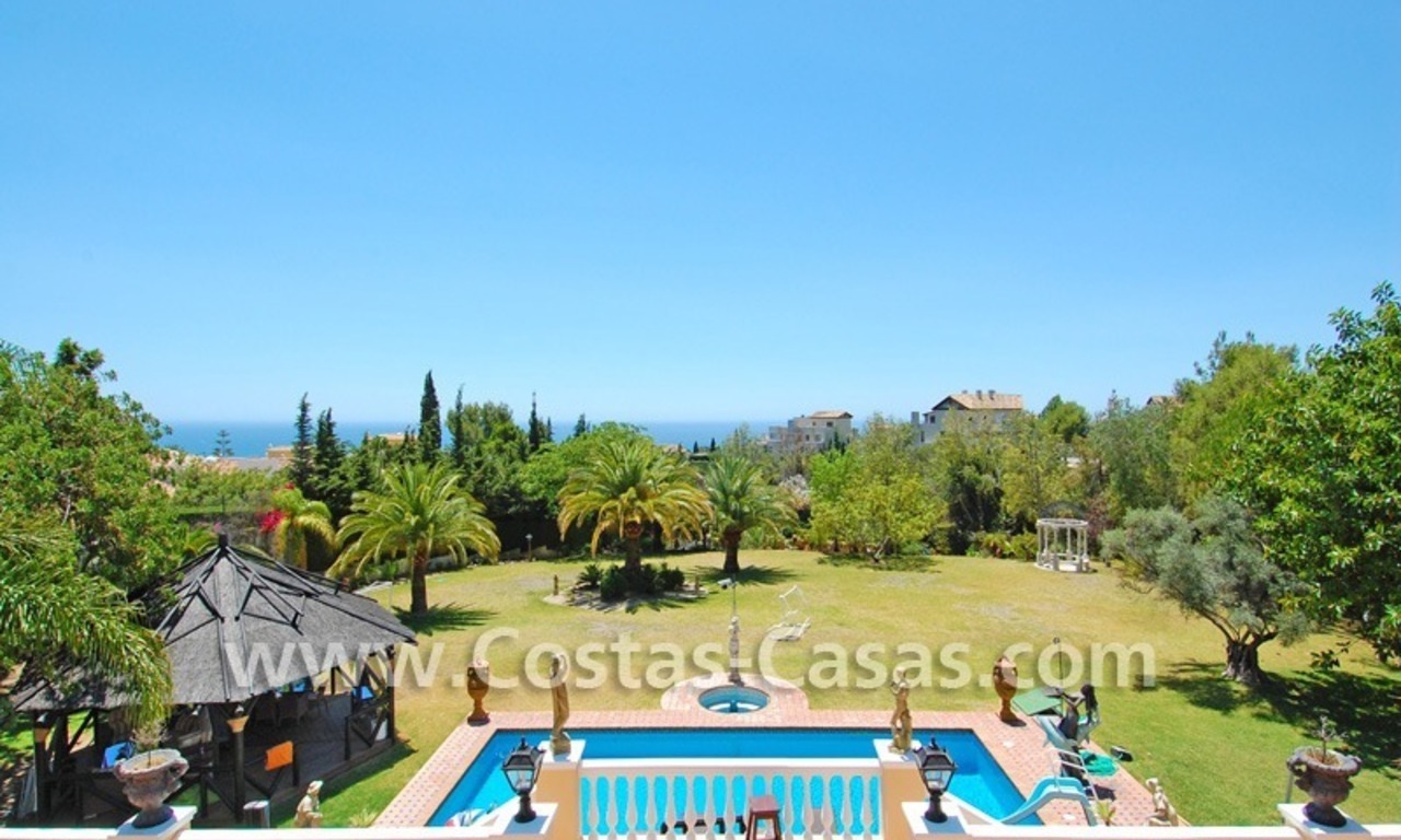 Luxe villa te koop in Camojan, Golden Mile, Marbella 1