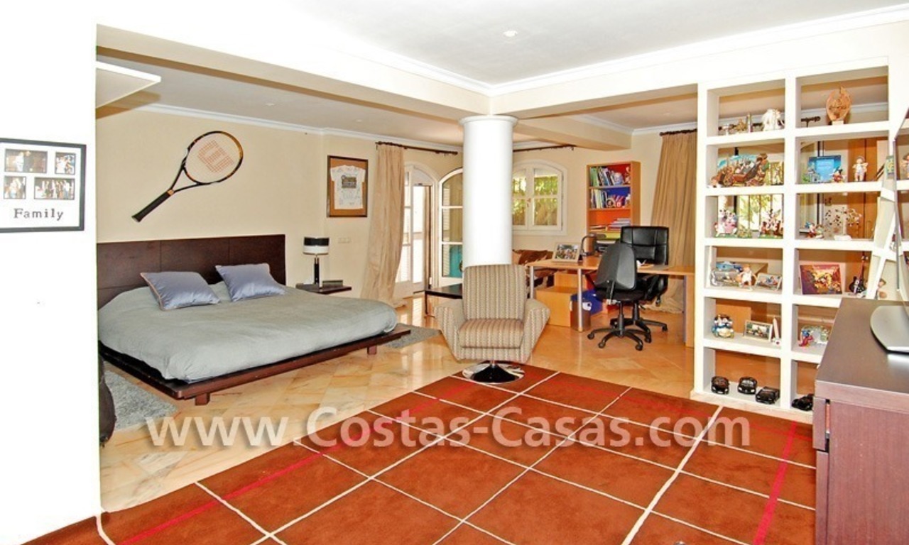Luxe villa te koop in Camojan, Golden Mile, Marbella 30