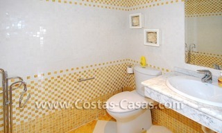 Vierslaapkamer penthouse appartement te koop in een eerstelijnstrand complex in Marbella 18