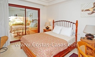 Luxe appartement te koop in een eerstelijnstrand complex, New Golden Mile, Marbella - Estepona 6