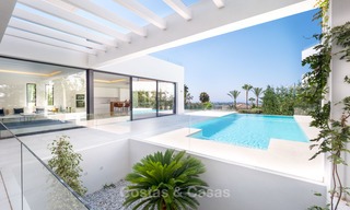 Nieuwe moderne luxe design villa´s te koop, Marbella - Benahavis, instapklaar, met golf- en zeezicht 7066 