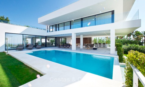 Nieuwe moderne luxe design villa´s te koop, Marbella - Benahavis, instapklaar, met golf- en zeezicht 7070
