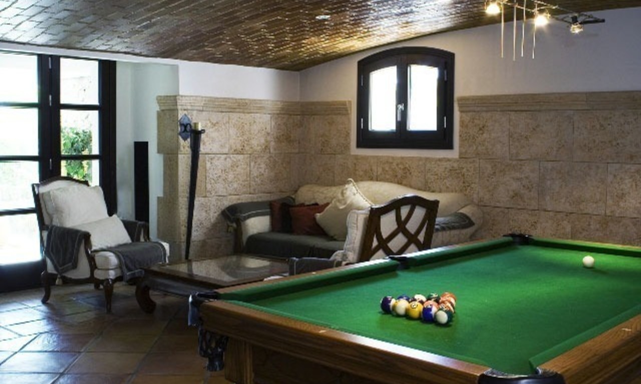 Luxe villa te koop in een exclusief golfresort in het gebied van Marbella - Benahavis 15