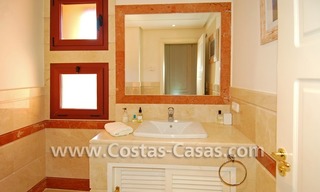 Luxe 4 slaapkamer penthouse appartement te koop dichtbij het strand in Marbella 23