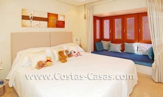 Luxe eerstelijnstrand penthouse appartement te koop, exclusief strand complex, New Golden Mile Marbella - Estepona 12